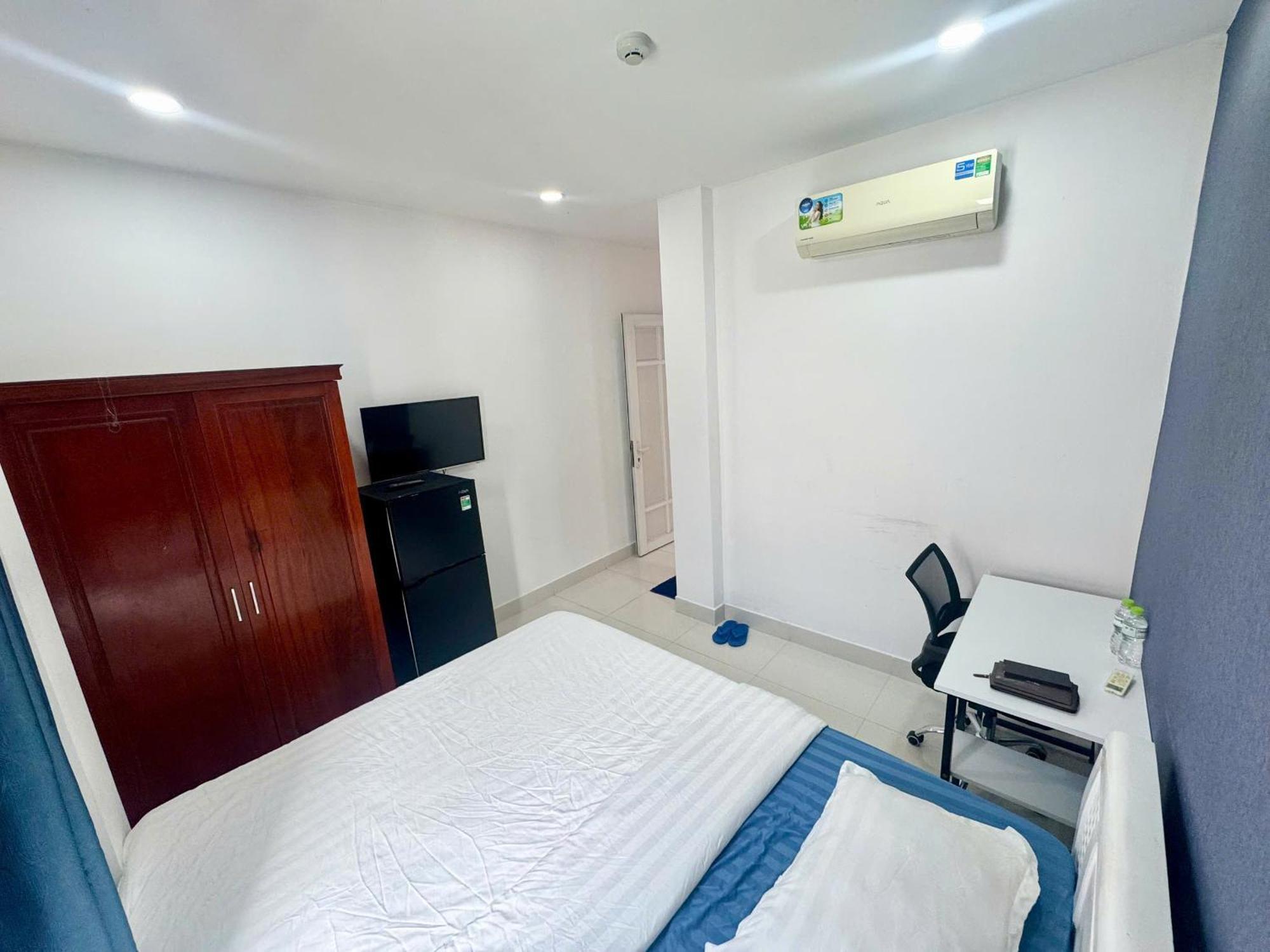 Dlux Bui Them Ho Chi Minh City
